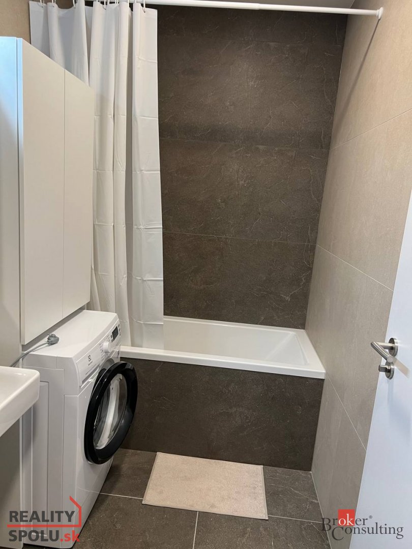 Nový 1-izbový byt s exkluzívnou terasou pre rezidentov - 8