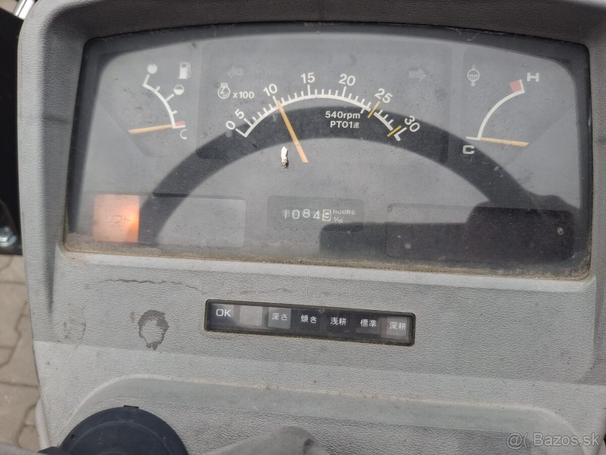 Malotraktor Yanmar AF17 nakladač - 8