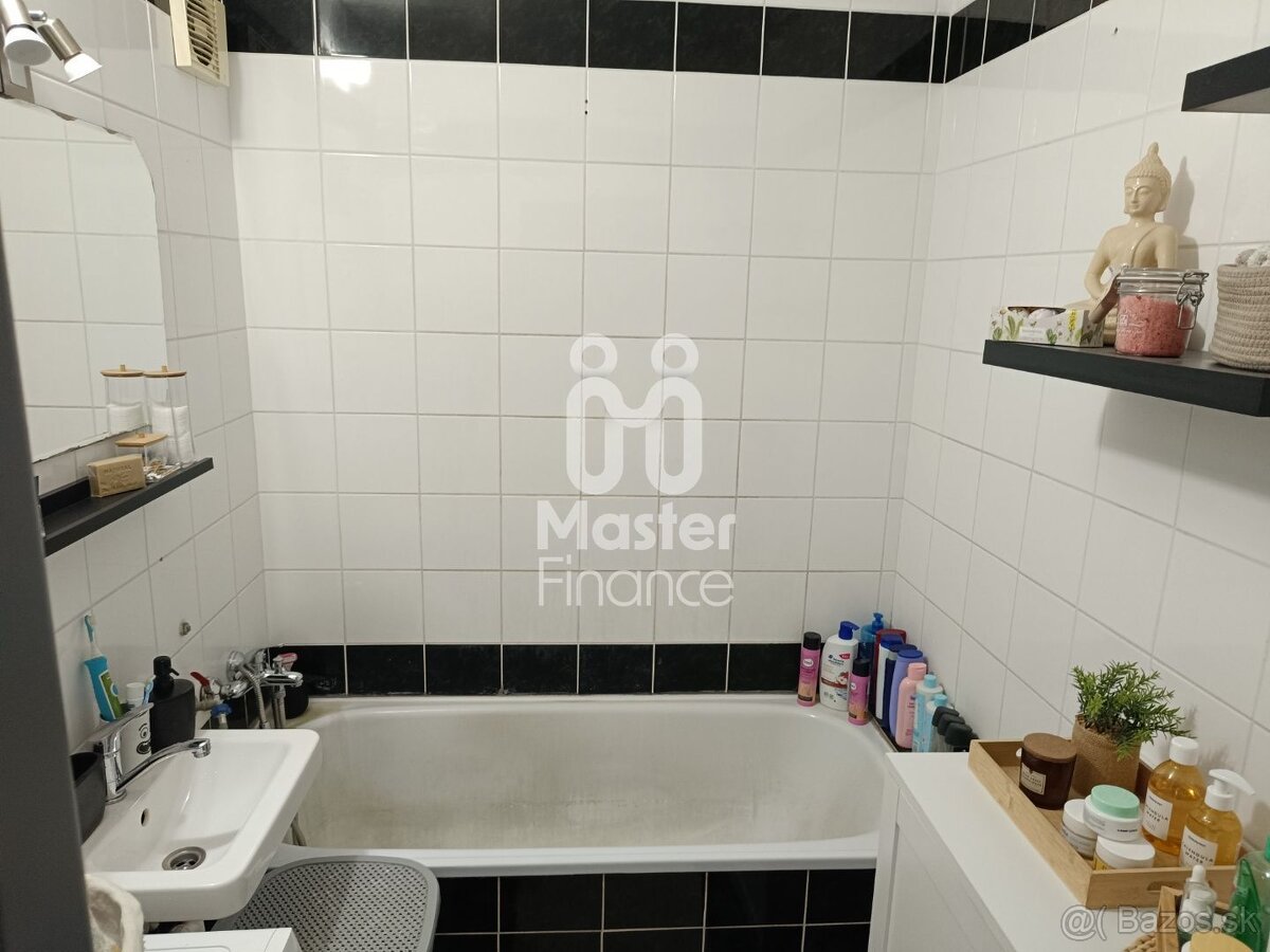 Priestranný 3-izbový byt s loggiou Palkovičova ulica, Topoľč - 8