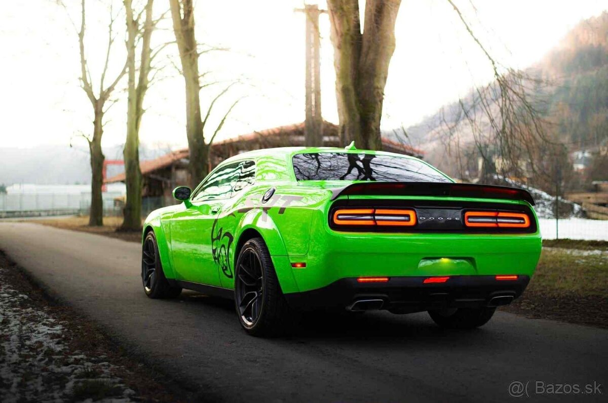 Dodge Challenger SRT 6.4 HEMI Widebody - 8