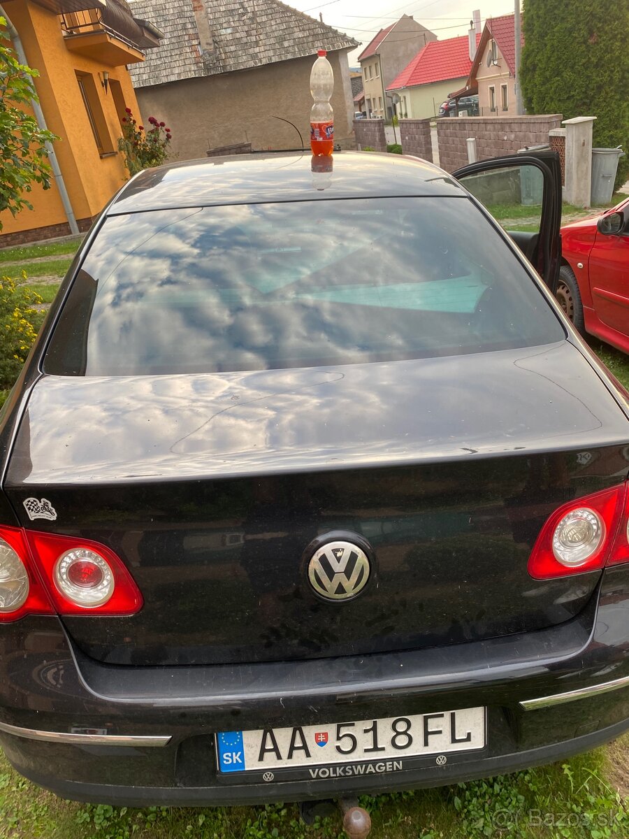 Rozpredám passat B6 - 8