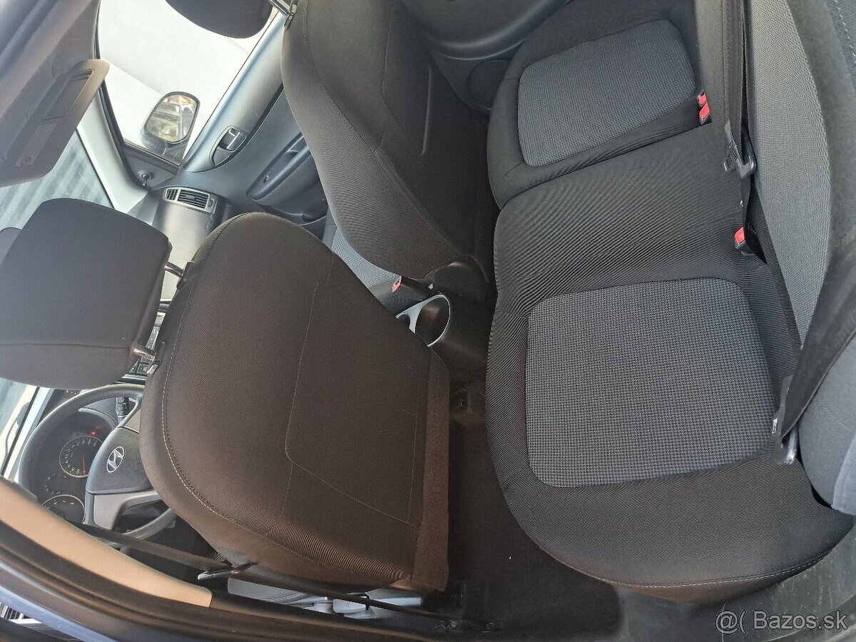 Hyundai i20 1,25 benz m2014 62,5KW - 8