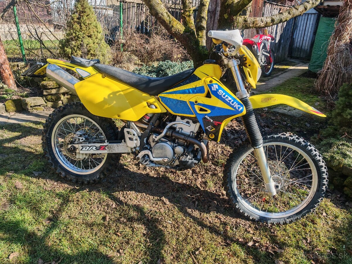 Suzuki DRZ 400 - 8