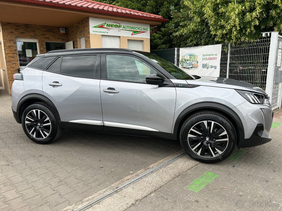 Peugeot 2008 e- GT Pack 136k - 8