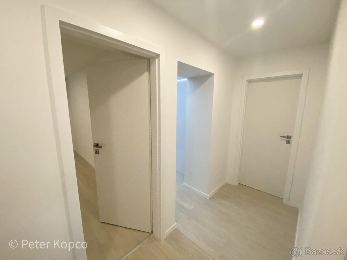 4 izbový byt , Hospodárska, kompletná nová rekonštrukcia - 8