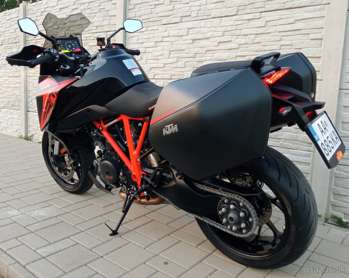 KTM 1290 SUPER DUKE GT - 8