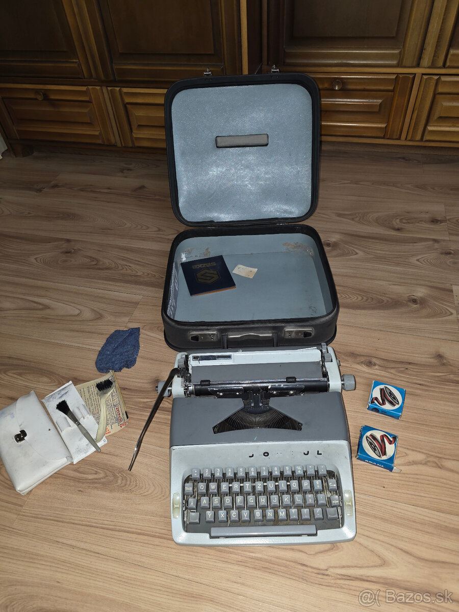 Písací stroj Consul 211 P - 8