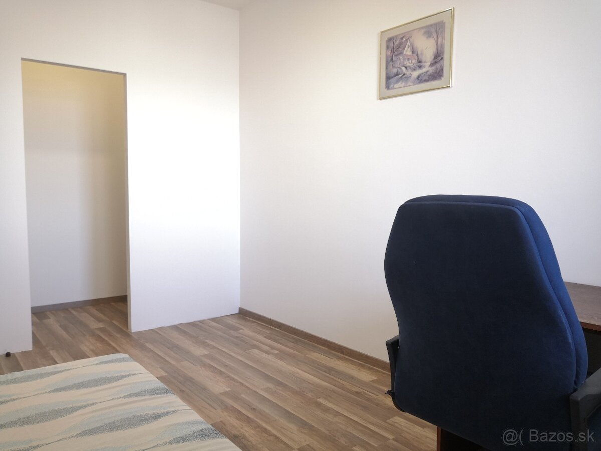 Na prenájom 3-izbový byt v PREMIÉRE na Šancovej ulici - 8