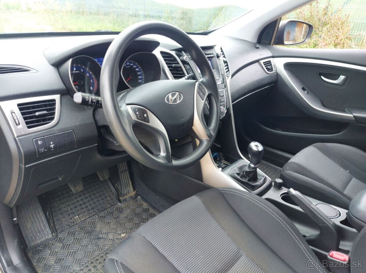 Hyundai i30 2012 - 2017 hatchback - 8