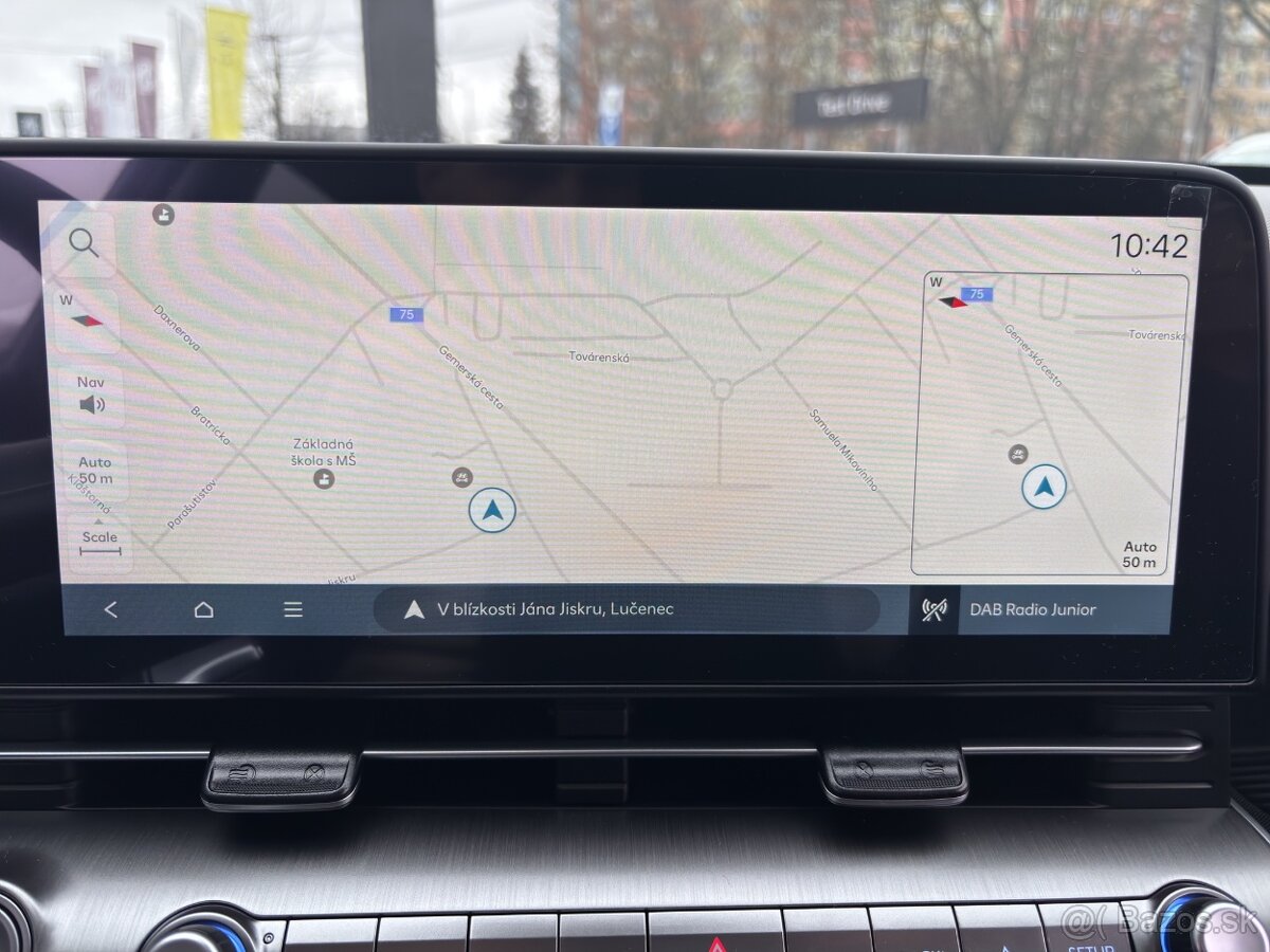 HYUNDAI KONA 1,6T HP 7DCT 4WD FAMILY - 8