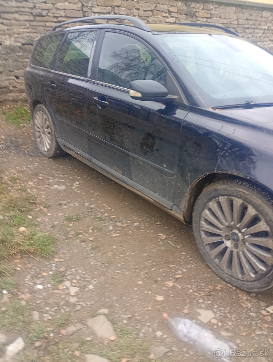 Volvo V50 2.0 100kw rok 2004 - 8
