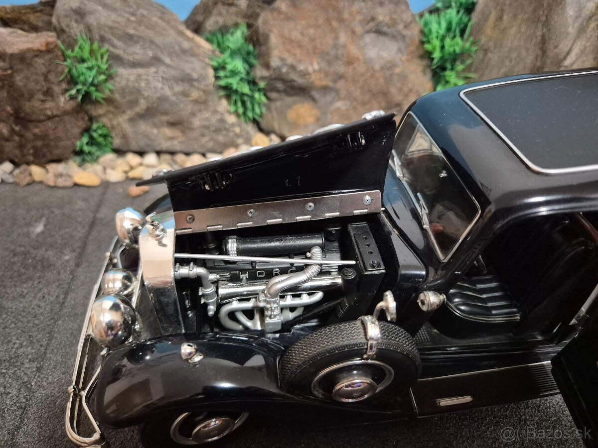 Prodám model 1:18 HORCH 851 Pullmann 1935 - 8