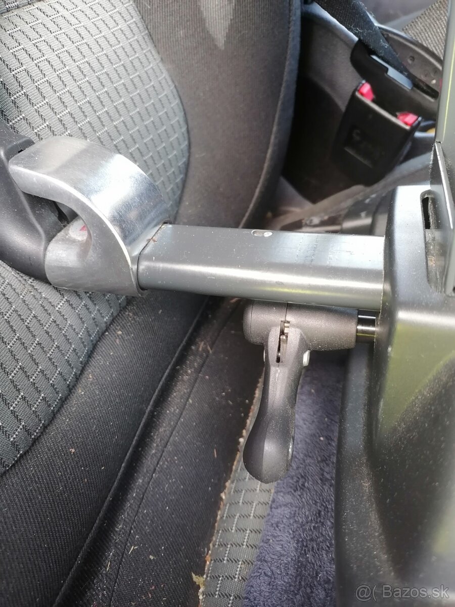 Detska autosedacka BeSafe IZI Combi X4 - 8