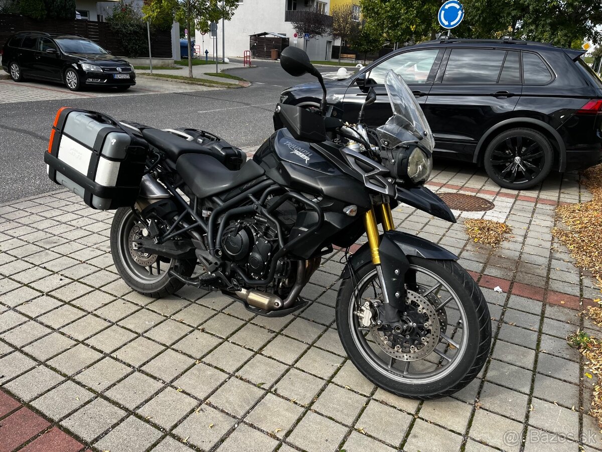 Triumph Tiger 800 - 8