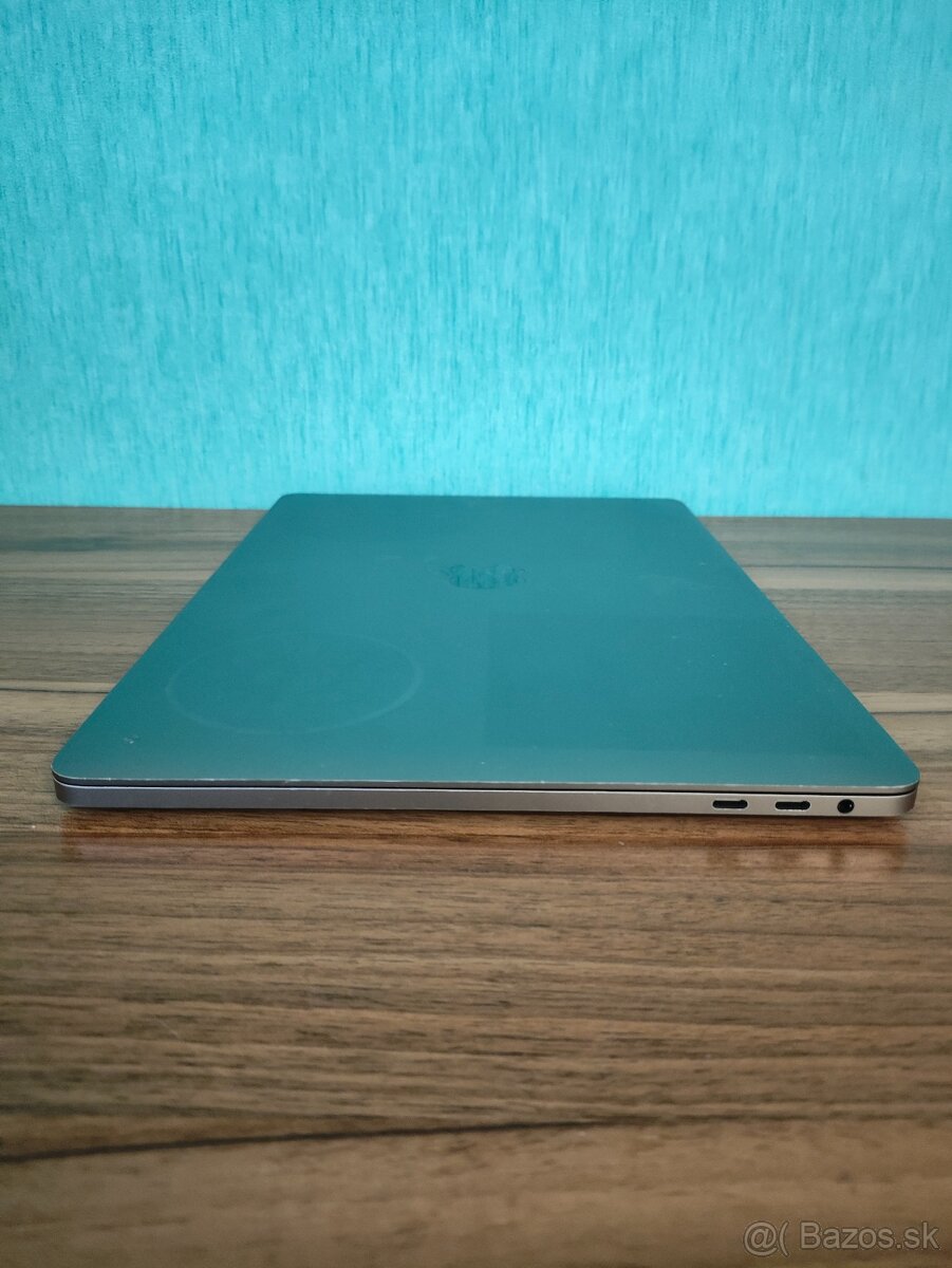 Apple MacBook Pro 2018 – i5 / 8GB / 256GB - 8