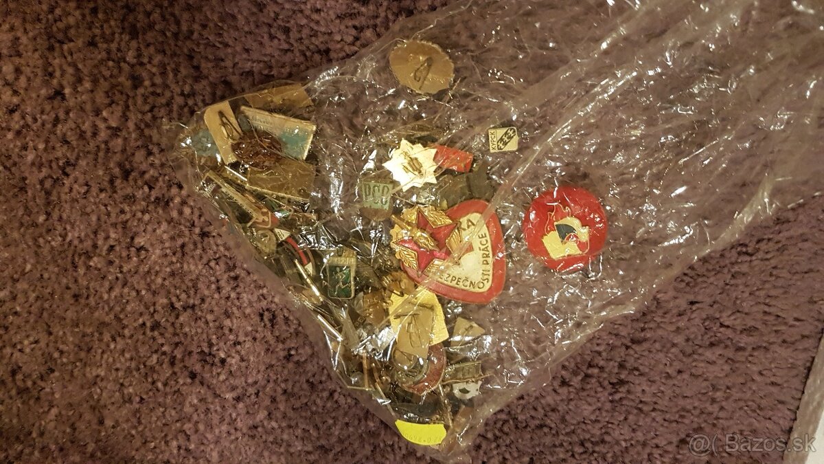 Odznaky a medaila - 8