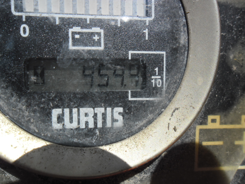 Kĺbová pracovná plošina JLG E450AJ - 8