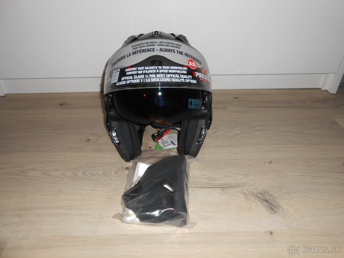 Predam krasnu novu moto prilbu znacky SHARK EVO GT SEAN MAT - 8