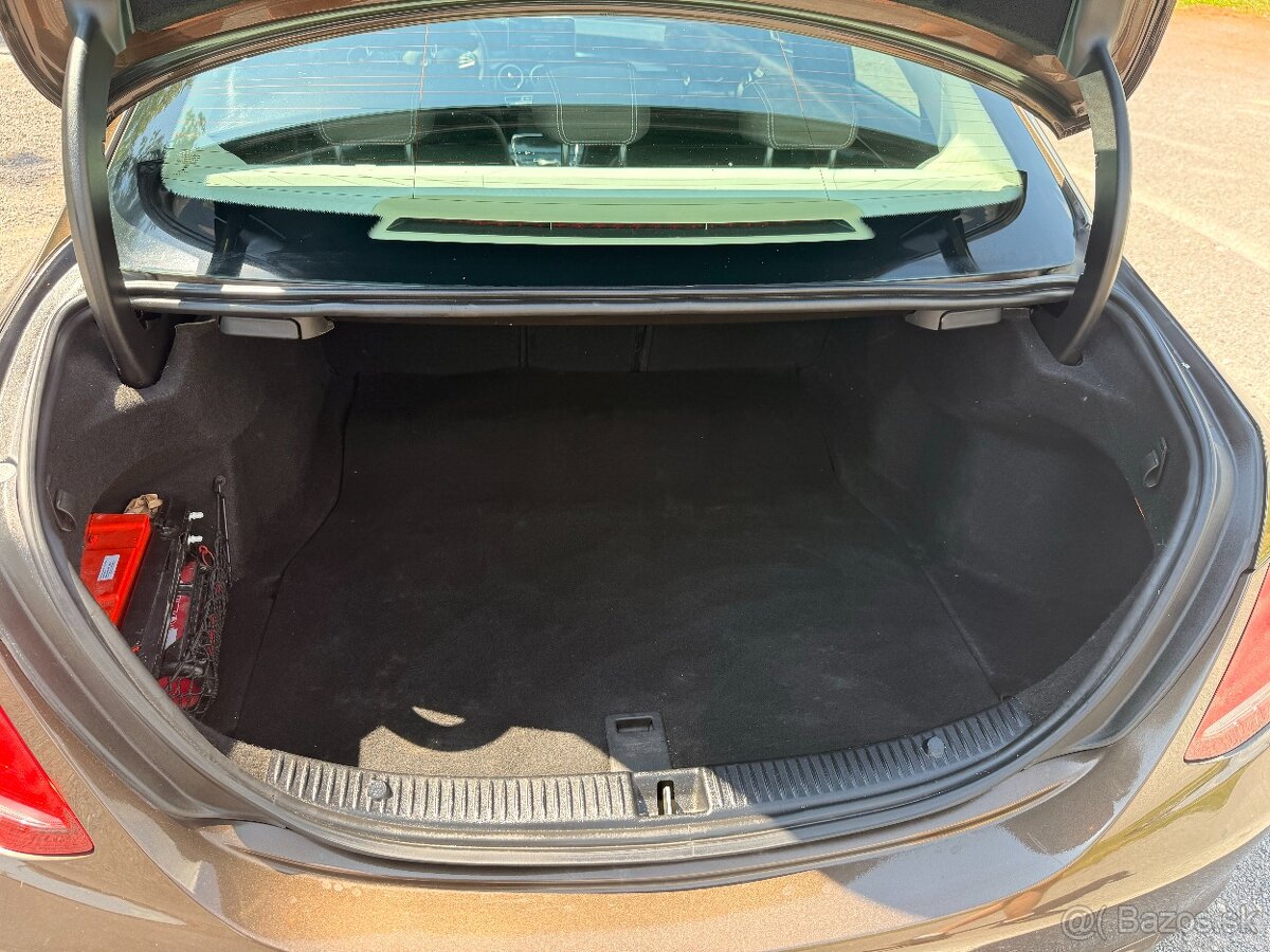 Mercedes Benz C trieda W205 - 8