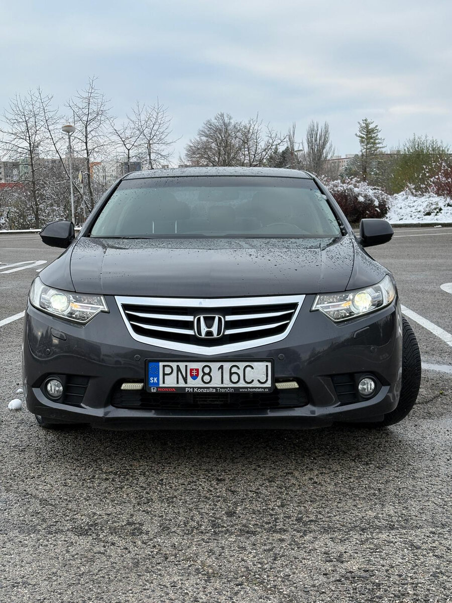 Honda Accord 2.2i-DTEC - 8