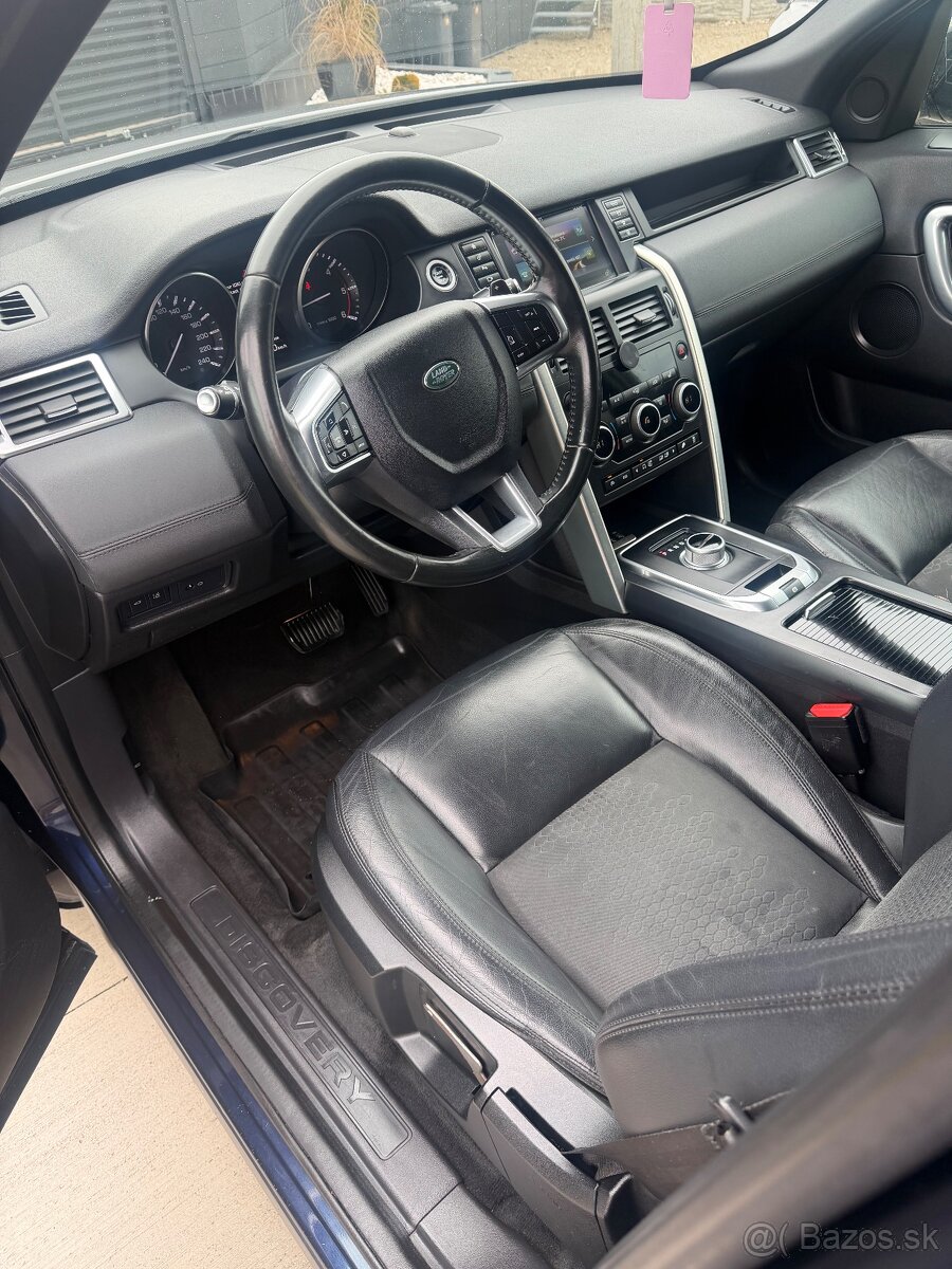 Land Rover Discovery Sport - 8