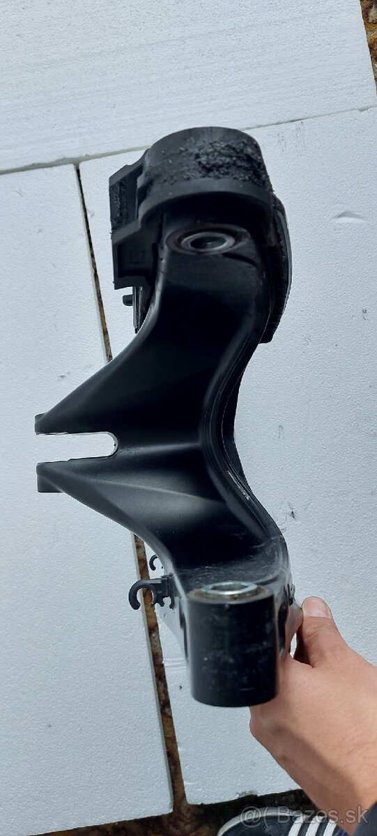 Ktm duke 890r zadná kyvná vidlica - 8