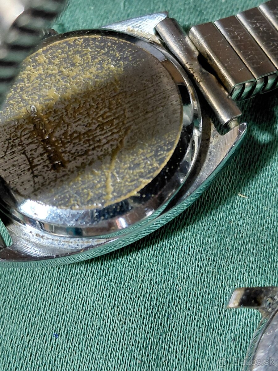 HODINKY NA OPRAVU - 8