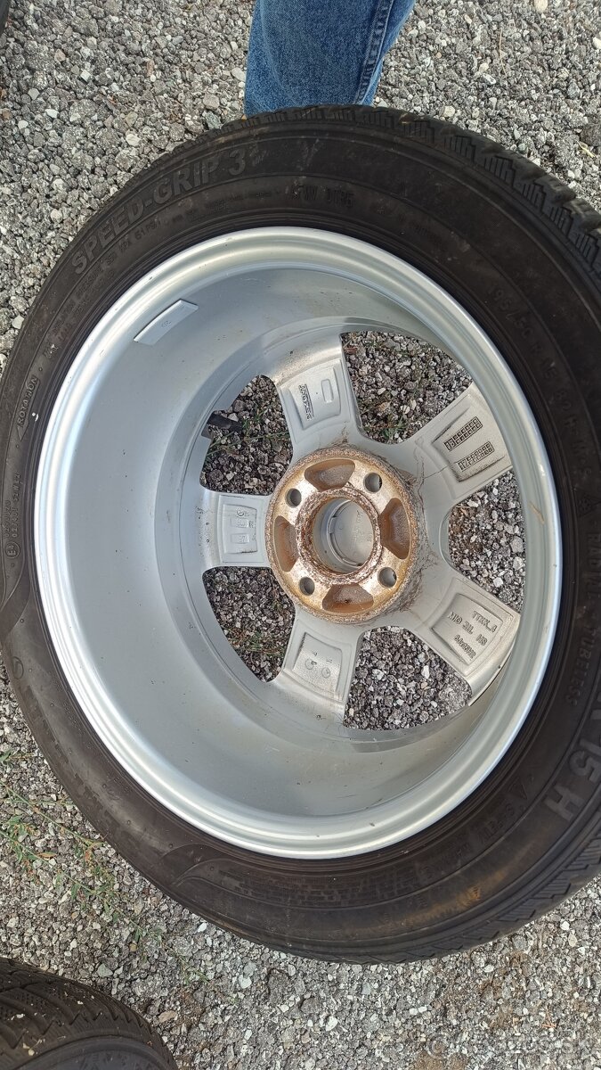 Sada elektrónov dezent 6Jx15 H2 s pneu semperit 195/50 R15 - 8