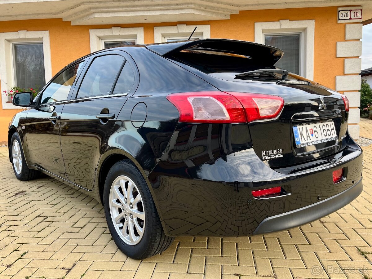 Mitsubishi Lancer 1.6 MIVEC Benzín Sportback 86kW + Xenóny - 8