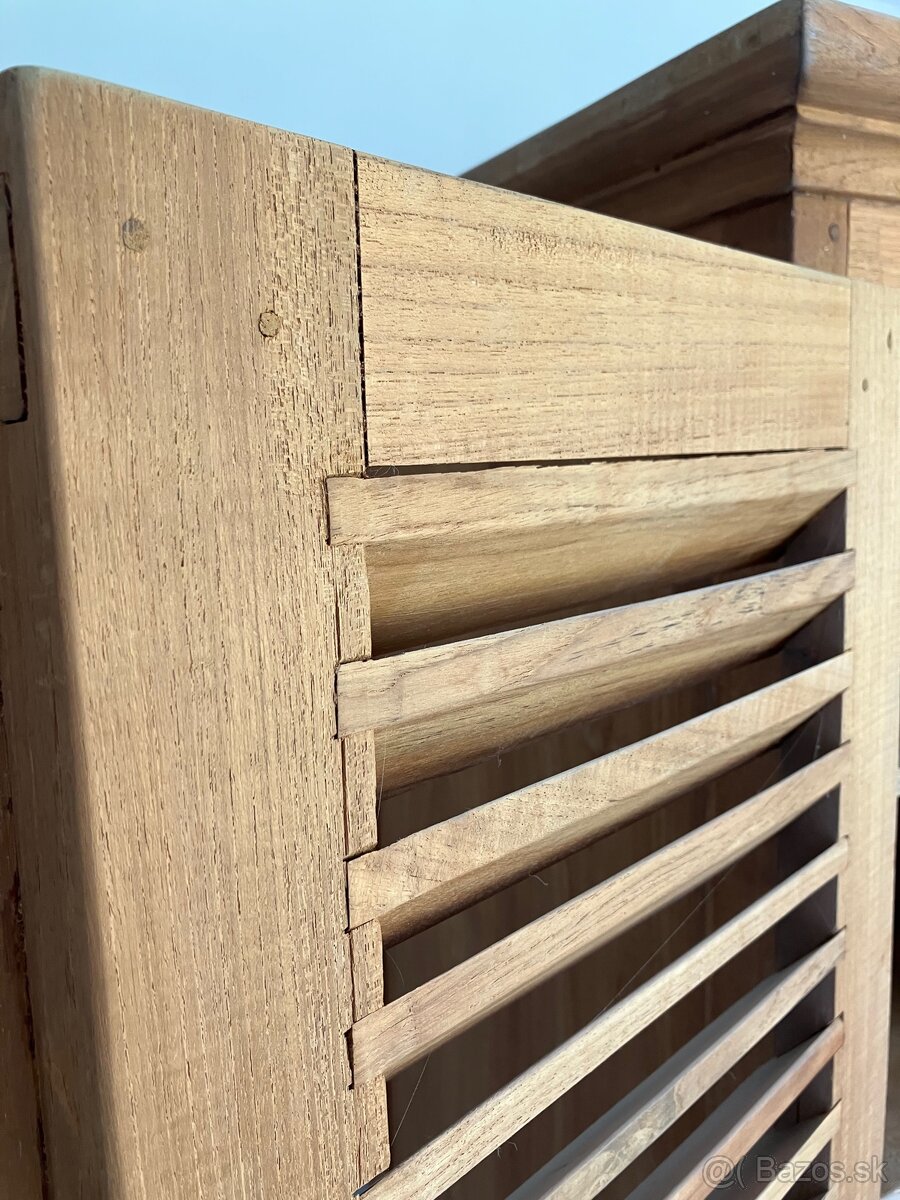 Skriňa z masívu - 8