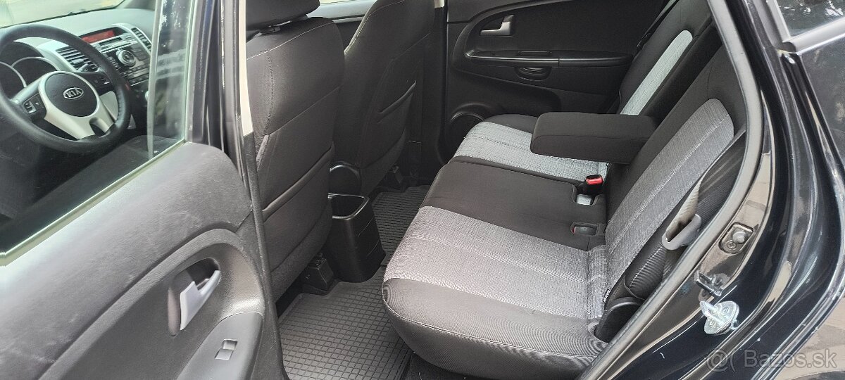 Kia venga 2012 - 8