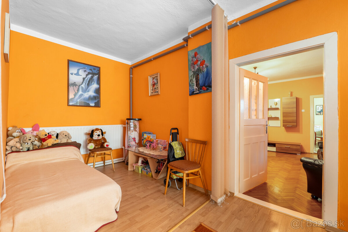 Rodinný dom s veľkým pozemkom | 2 064 m² | Komárovce - 8