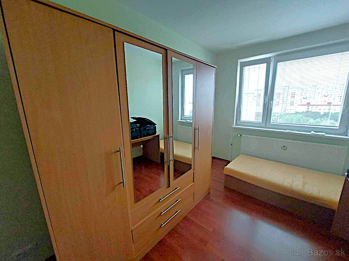 3 i. Ľubovnianska, Petržalka, blízko Draždiaku, OV, 73m2,Lo - 8