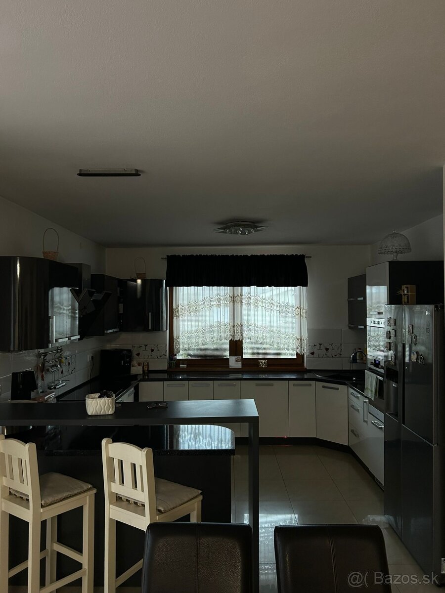 Predám rodinný dom v Častkovciach - 8