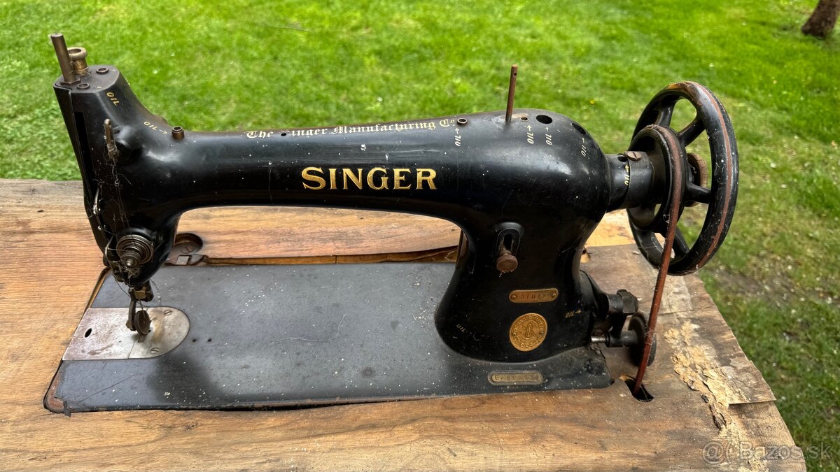 Predám starožitný šijací stroj Singer (r. 1936) - 8
