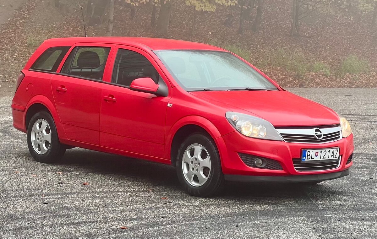 Opel Astra H 1.6l 85kW r.v 2011 - 8
