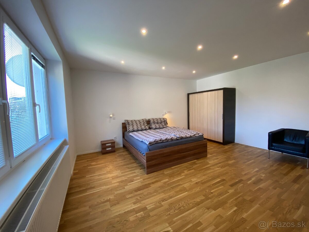 Prenájom zariadeného 4-izb. bytu s wifi - 8
