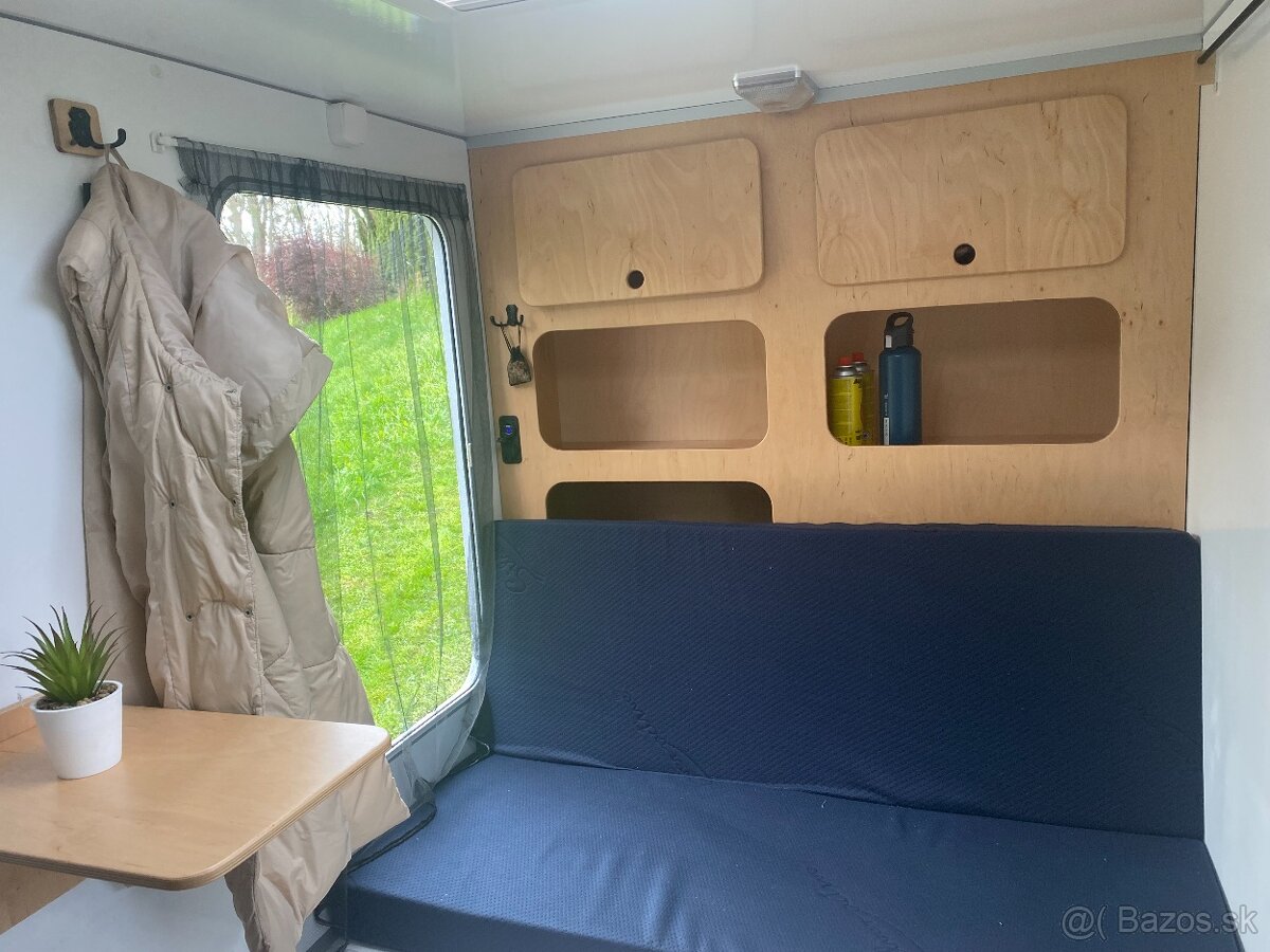 Karavan, obytný príves. - 8