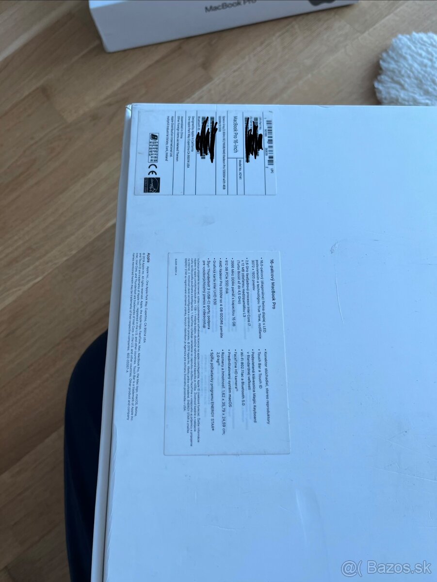 MacBook Pro 16" (Late 2019) - 8
