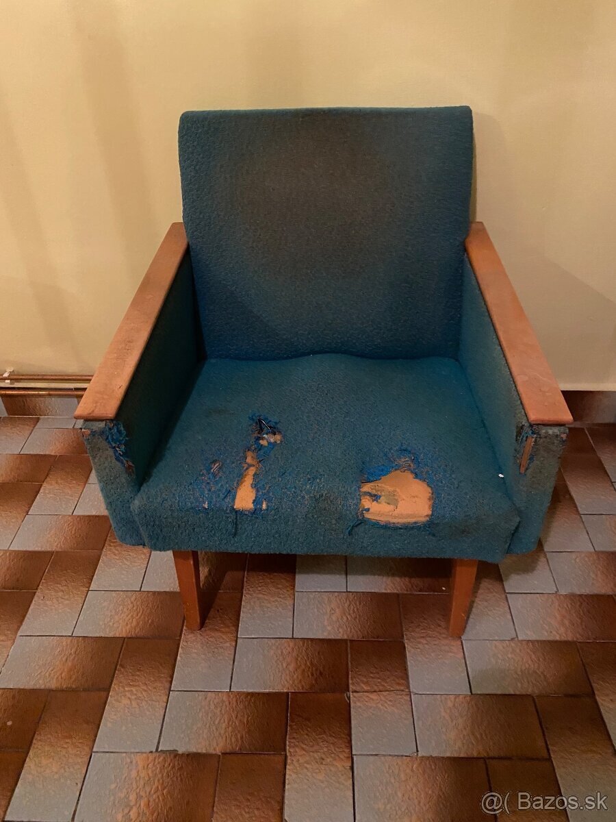 stôl + dve kreslá - 8