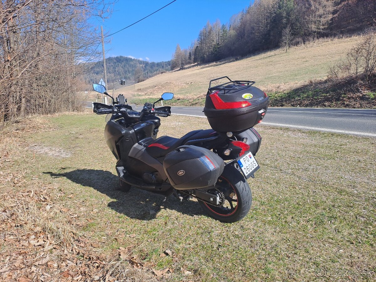 Honda NC 700 D Integra - automat - 8