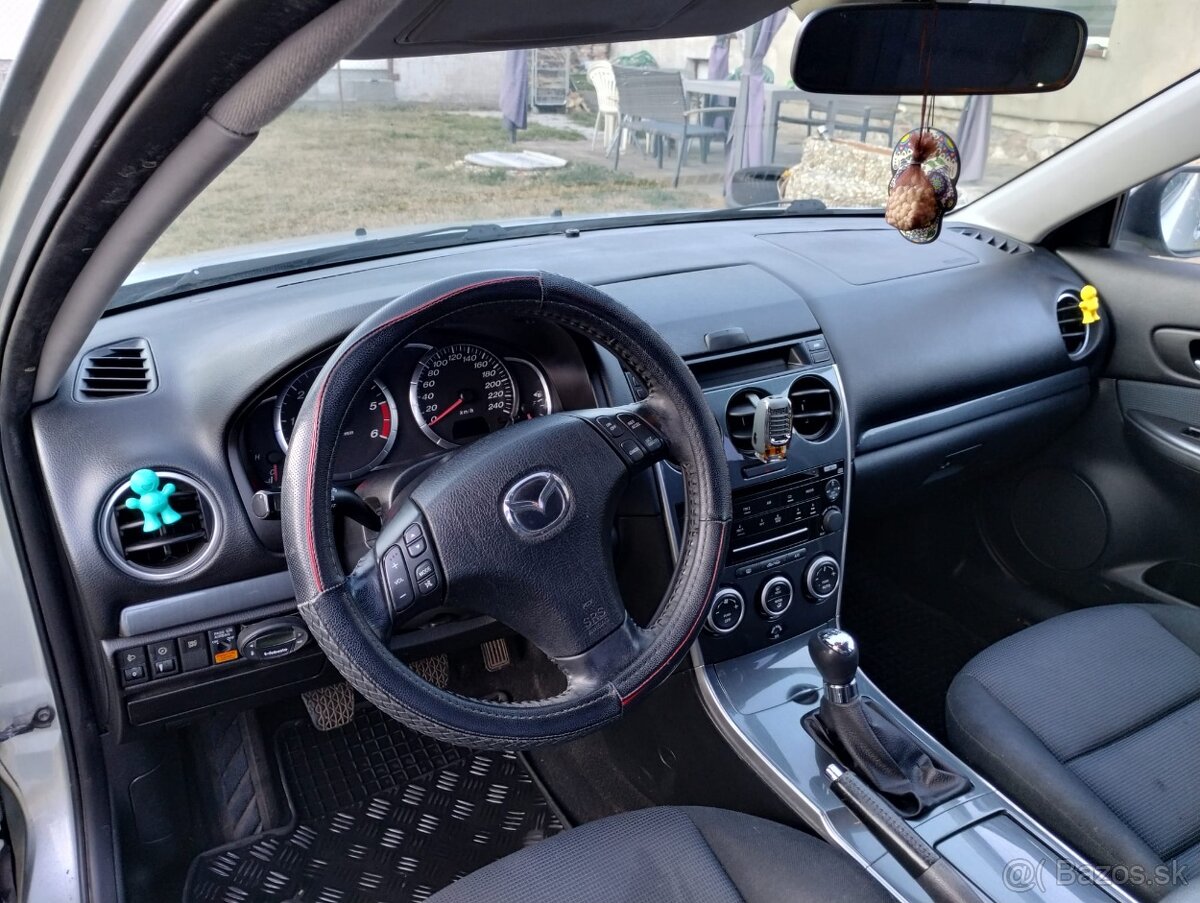 Mazda 6 - 8