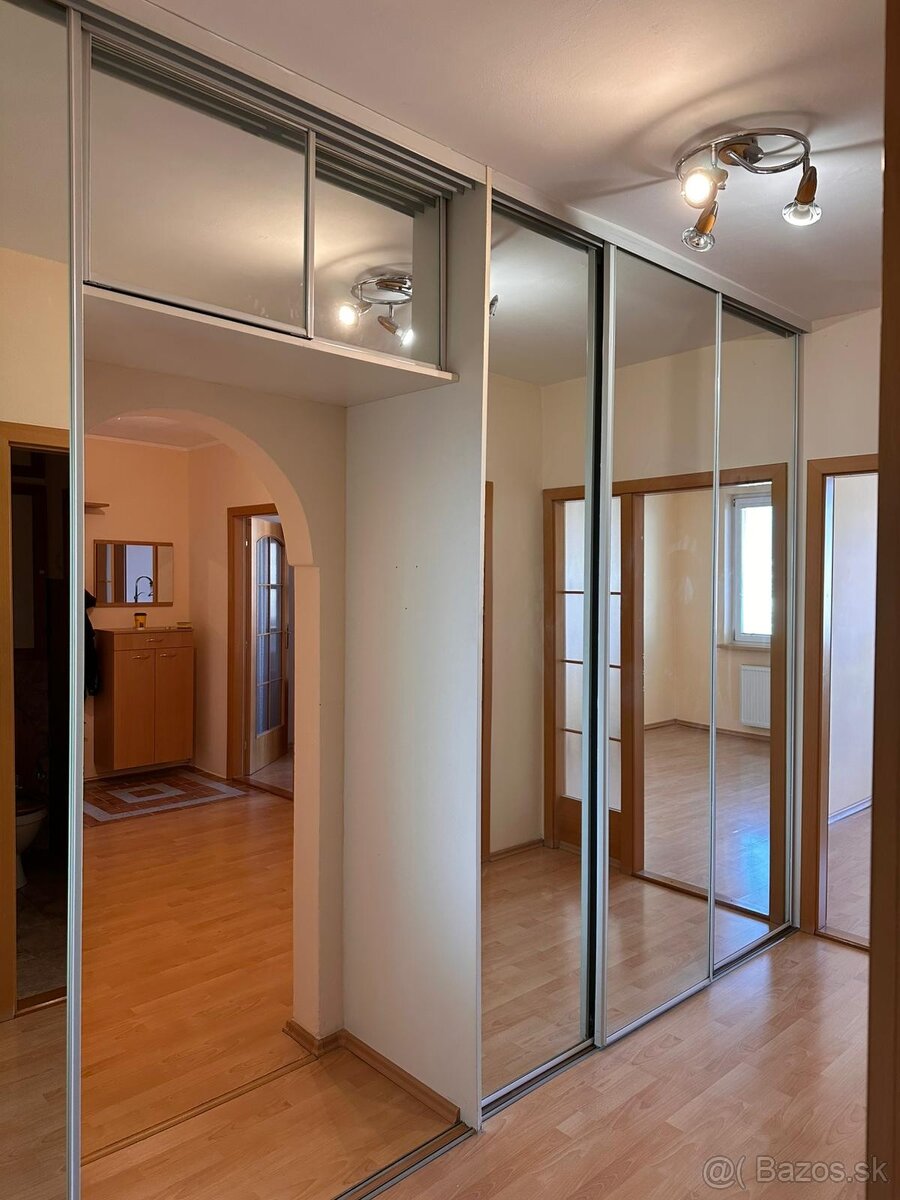 Na predaj: 3 - izbový byt v blízkosti Draždiaku - 8