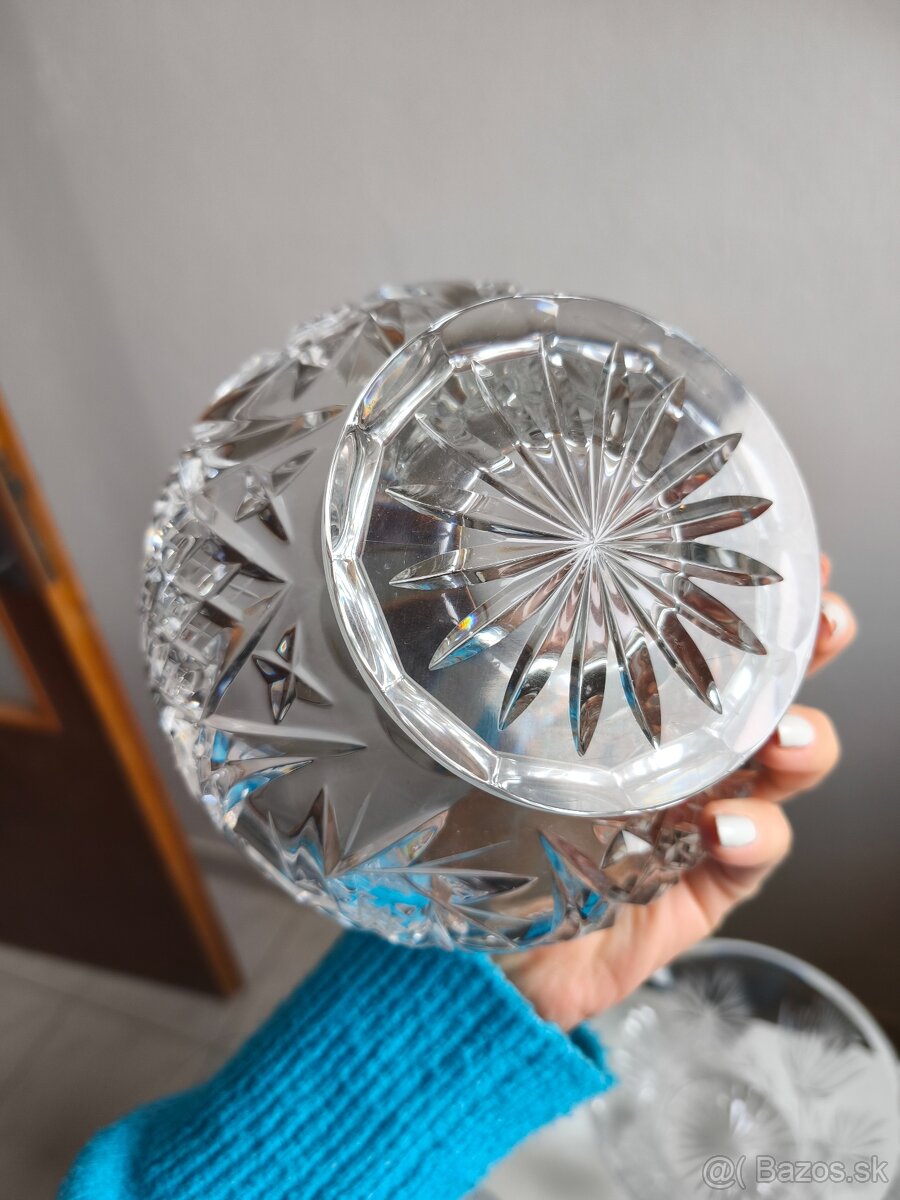 Pribrusovane misky a popolnik - 8