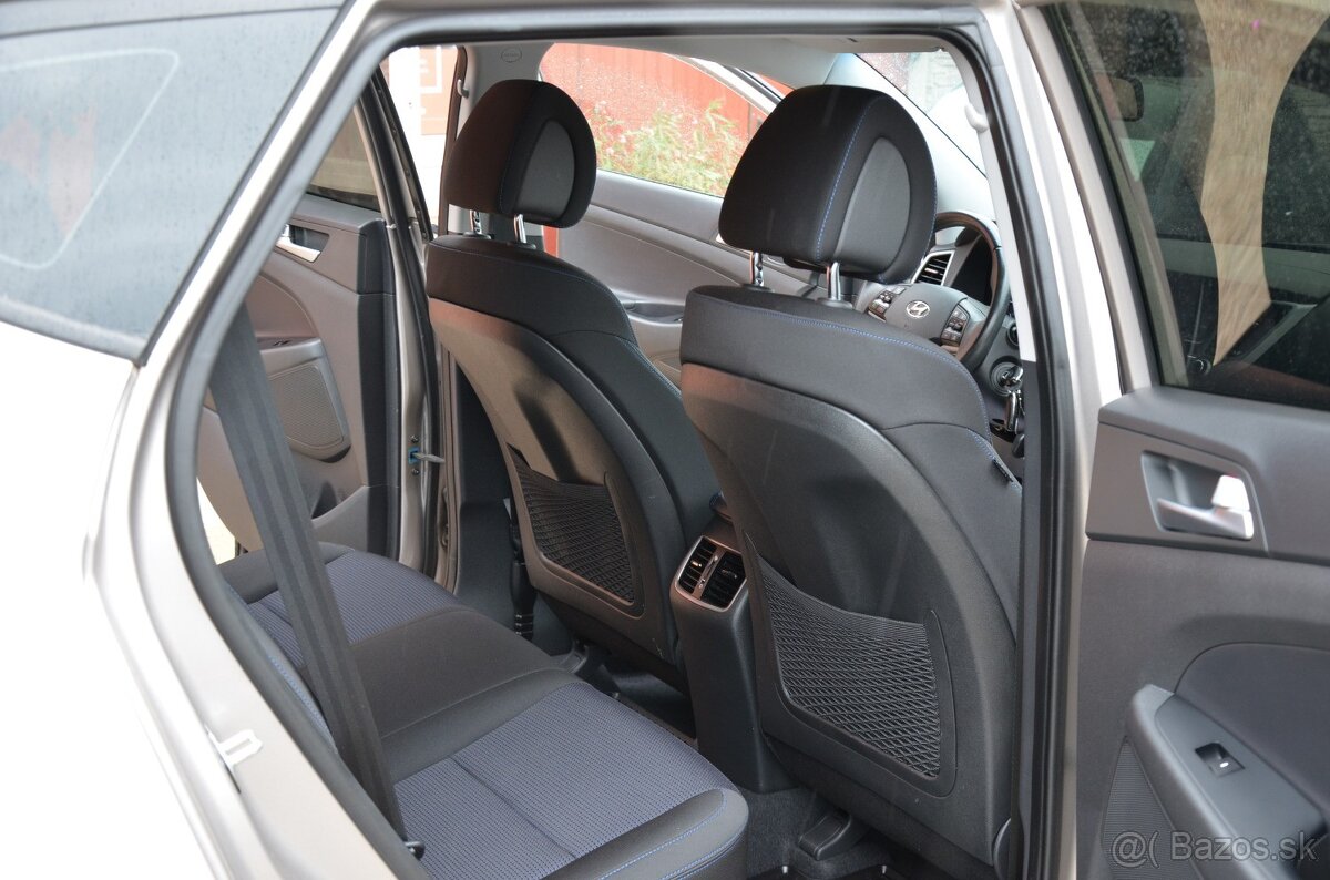 Hyundai Tucson 2,0 CRDi Family 4x4 AT6 100kw - 8