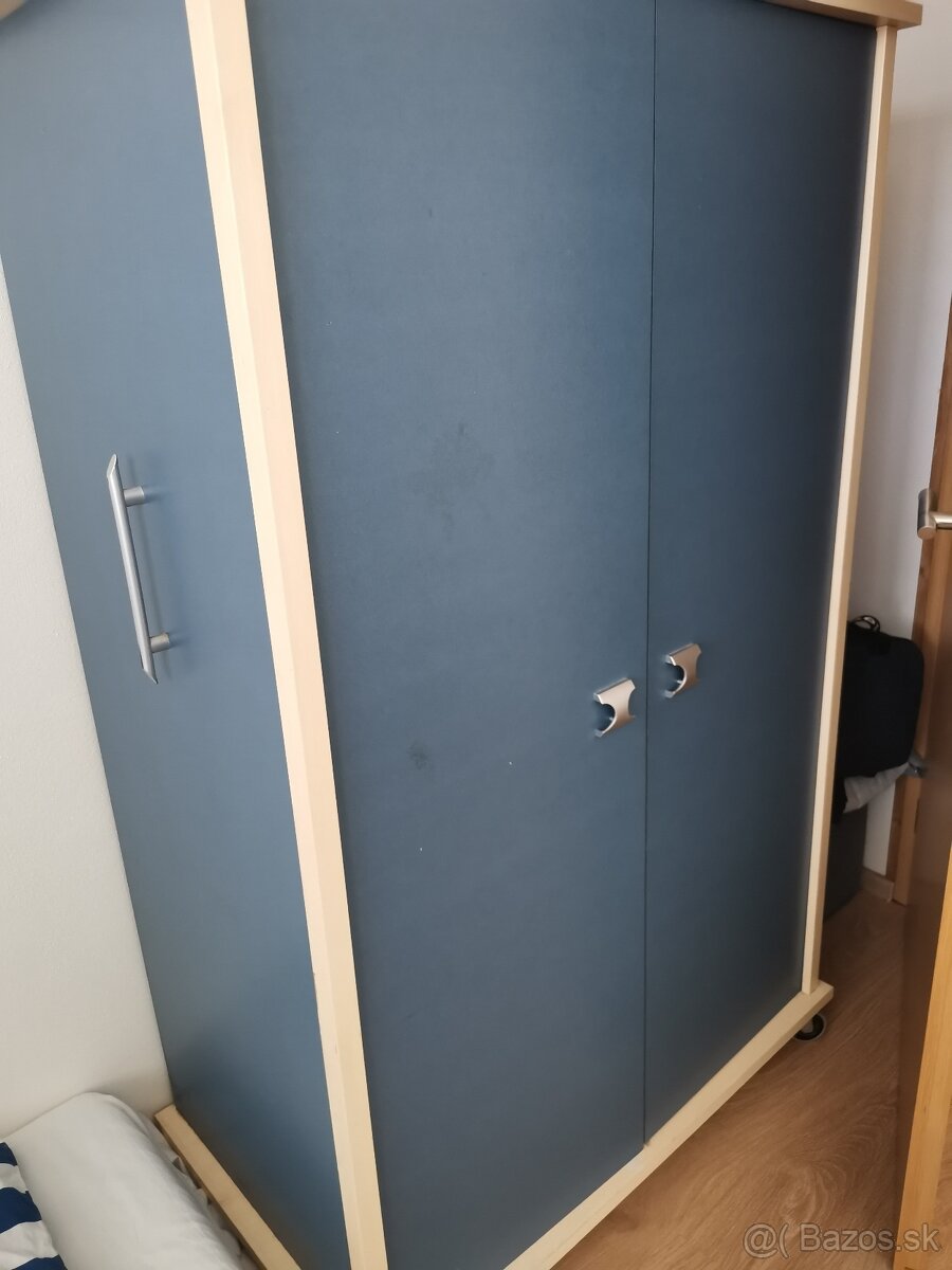 Policova skriňa - 8