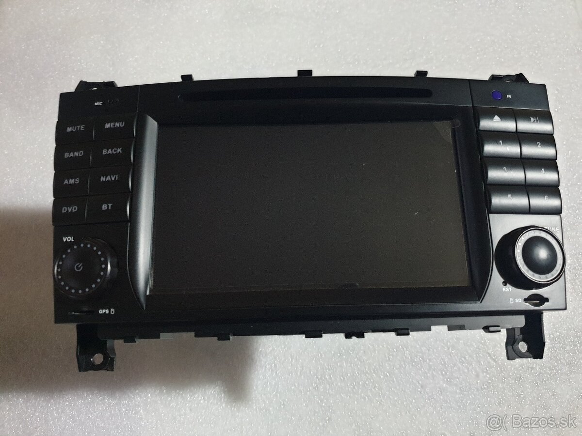 Predam autoradia na Mercedes C ,E,S - 8