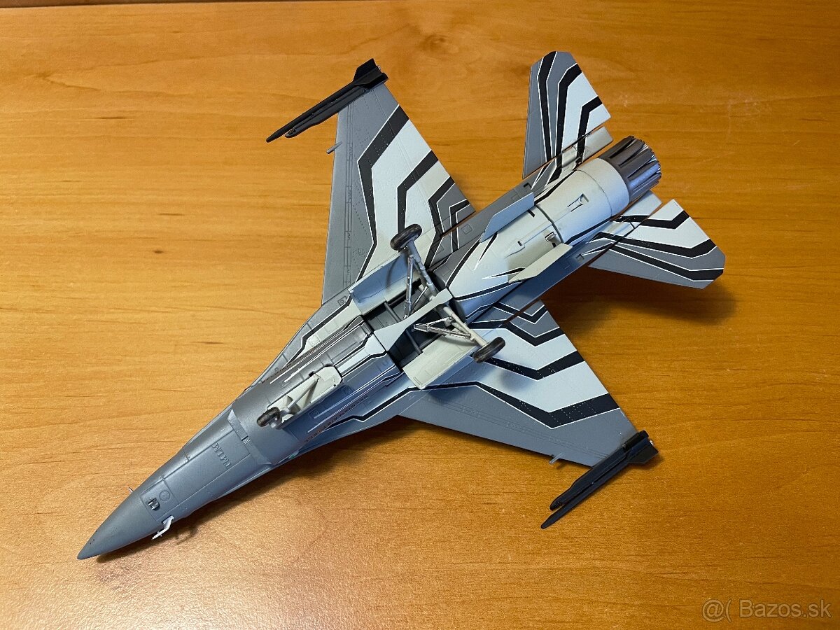 F-16AM Fighting Falcon - model letadla 1:72 - 8