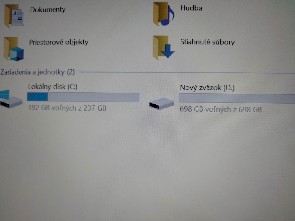 Hp elitebook 745 G4 ,AMD A10 quad core ,16gb ram , ssd+hdd - 8