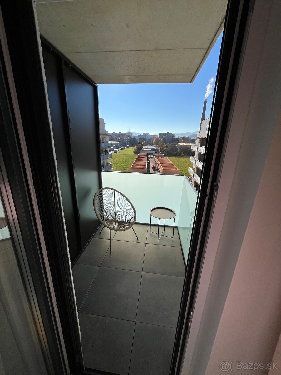 Na prenájom 1- izbový byt v novostavbe - 8